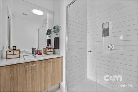 Property photo of 71 Camera Walk Coburg North VIC 3058