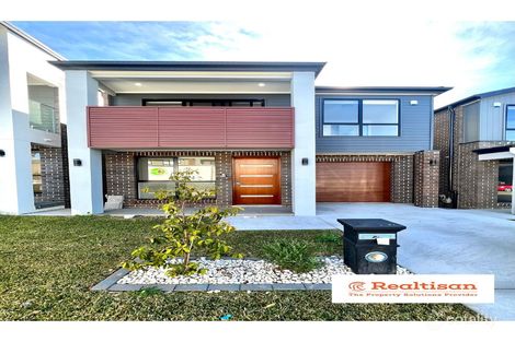 Property photo of 2/124 Cranbourne Street Riverstone NSW 2765