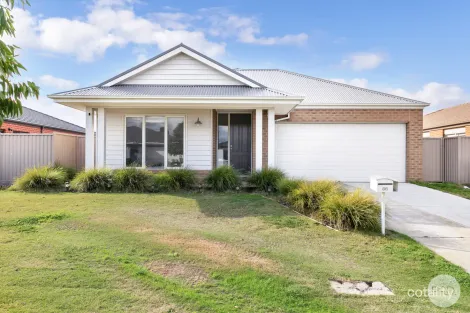 68 Elegante Rd, Winter Valley, VIC 3358