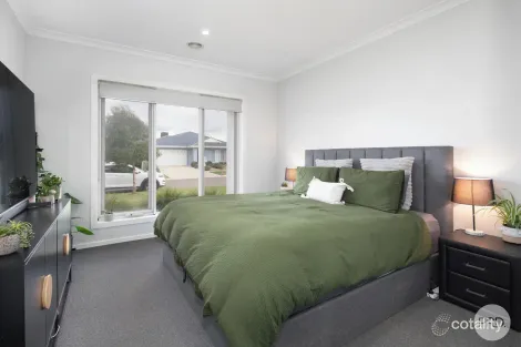Property photo of 68 Elegante Road Winter Valley VIC 3358