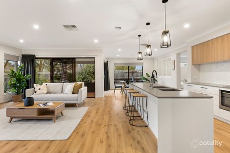 Property photo of 8 Lemnian Court Langwarrin VIC 3910