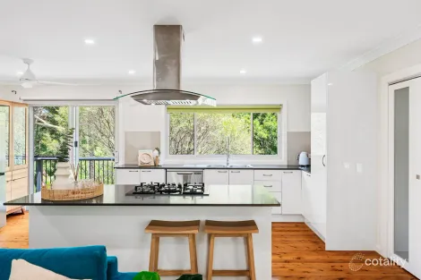 Property photo of 11 Lemon Tree Street Wyoming NSW 2250