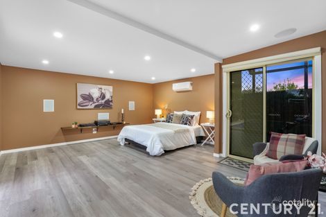 Property photo of 22 Brampton Circuit Delahey VIC 3037