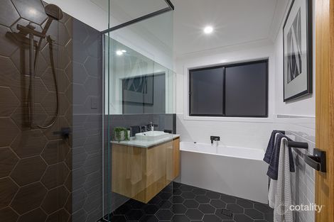 Property photo of 33 Gem Road Kenmore QLD 4069