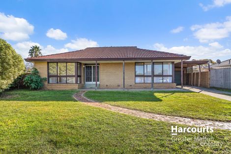 4 RAHEEN PL, MELTON WEST, VIC 3337