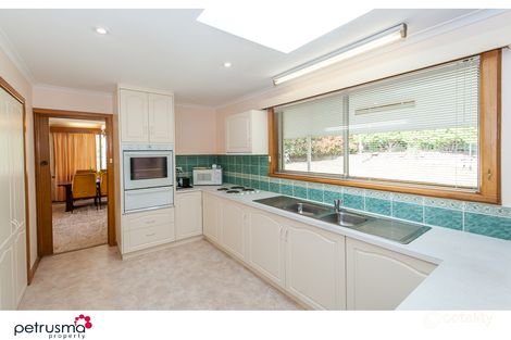 Property photo of 11 Acushla Court Sandy Bay TAS 7005