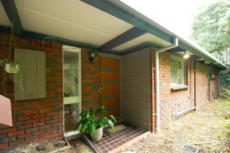 21 EARL ST, UPWEY, VIC 3158