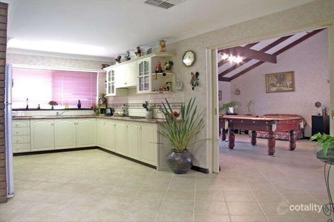 Property photo of 28 Chislehurst Road Lesmurdie WA 6076