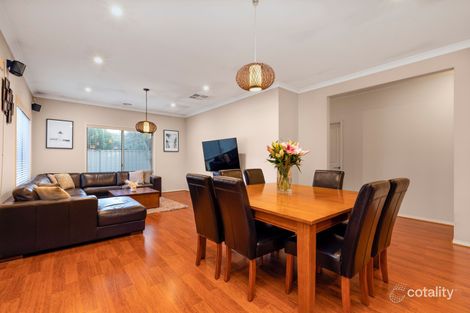 Property photo of 8 Vintage Way Caroline Springs VIC 3023