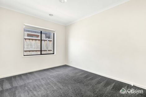 Property photo of 11 Duclair Avenue Werribee VIC 3030