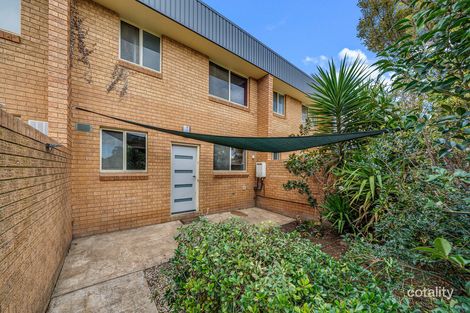 Property photo of 9/22 Bungendore Road Queanbeyan East NSW 2620