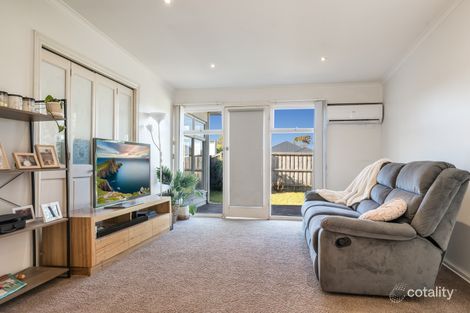 Property photo of 1/22 Fellmongers Road Breakwater VIC 3219