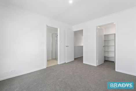 Property photo of 21 Saltbush Parade Tralee NSW 2620