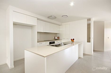 Property photo of 1/2 Waterway Drive Birtinya QLD 4575
