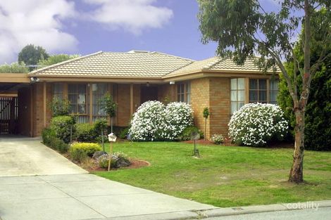 Property photo of 2 Nerang Court Berwick VIC 3806