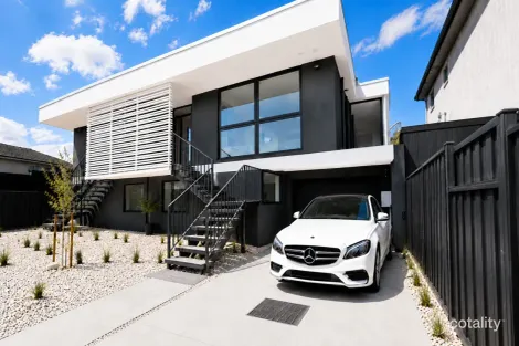 Property photo of 32 Stapley Crescent Chadstone VIC 3148