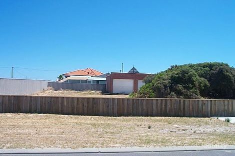 14 Chester Ave, Two Rocks, WA 6037