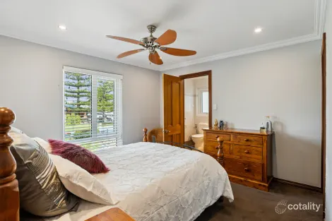 Property photo of 9 Seaforth Loop Kallaroo WA 6025