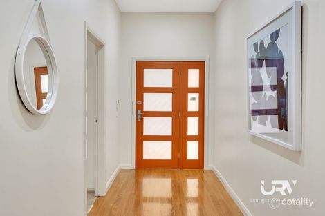 Property photo of 8 Olympic Way Craigieburn VIC 3064