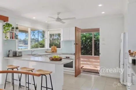 Property photo of 71 The Esplanade Oak Flats NSW 2529