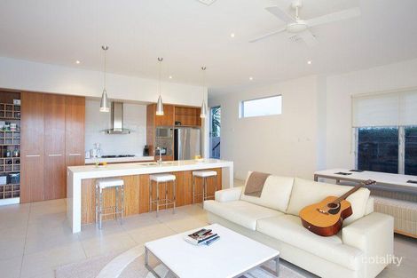 Property photo of 1/21 South Quay Drive Biggera Waters QLD 4216