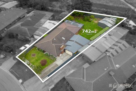 Property photo of 6 Pommel Street Pakenham VIC 3810