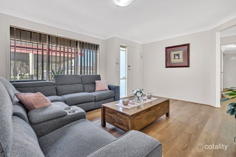 Property photo of 17 Crespin Place Roxburgh Park VIC 3064