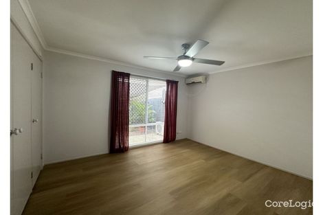 Property photo of 2/8 Louise Court Silkstone QLD 4304