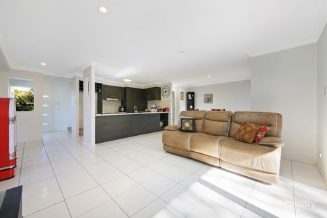 Property photo of 2/76 Bayswater Avenue Varsity Lakes QLD 4227