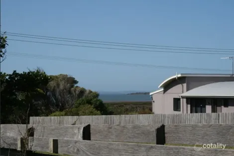 Property photo of 1 Stradbroke Crescent Surf Beach VIC 3922