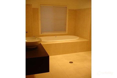 Property photo of 80 The Grange Hillvue NSW 2340