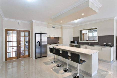 Property photo of 53 Double Bay Drive Taylors Hill VIC 3037