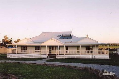 12 Silky Oak Ct, Garfield, VIC 3814