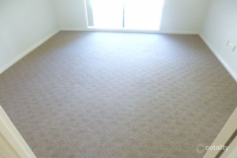 Property photo of 20 Waterview Court Springfield Lakes QLD 4300