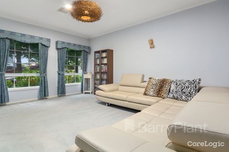 Property photo of 5 Sovereign Place Wantirna South VIC 3152