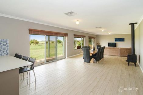 Property photo of 8 Serenity Grove Ambergate WA 6280