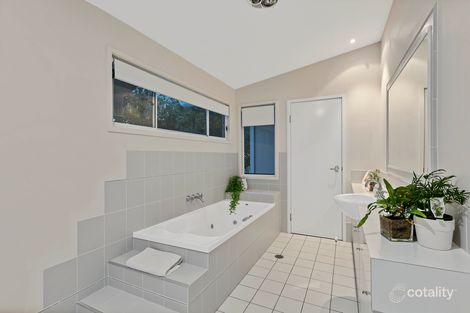 Property photo of 2 Sulo Court Mudjimba QLD 4564
