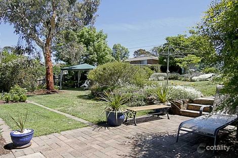 Property photo of 4 Hayward Place Macgregor ACT 2615