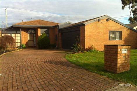 8 Columbia Cl, Tullamarine, VIC 3043