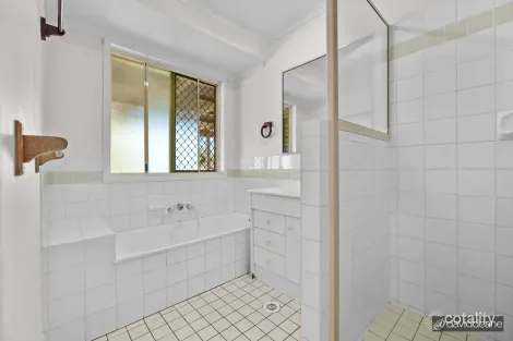 Property photo of 31 Leslie Street Kallangur QLD 4503
