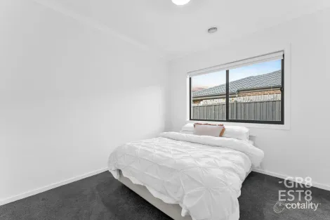 Property photo of 9 Titch Street Cranbourne VIC 3977