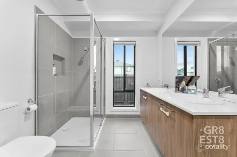 Property photo of 9 Titch Street Cranbourne VIC 3977