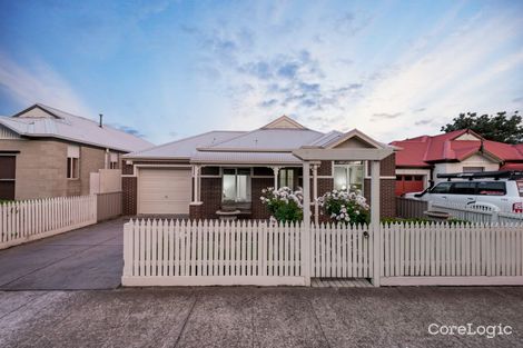 Property photo of 10 Verdon Avenue Caroline Springs VIC 3023