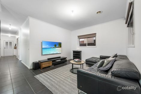 Property photo of 10 Verdon Avenue Caroline Springs VIC 3023