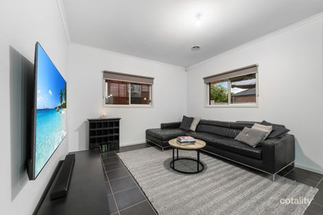 Property photo of 10 Verdon Avenue Caroline Springs VIC 3023