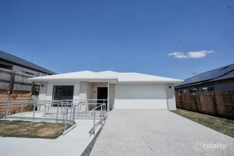 4 Silvertail St, Redbank Plains, QLD 4301