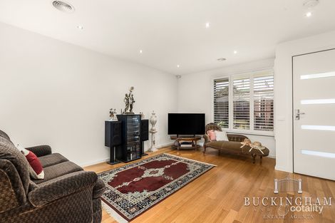 Property photo of 2/1 Watson Street Macleod VIC 3085