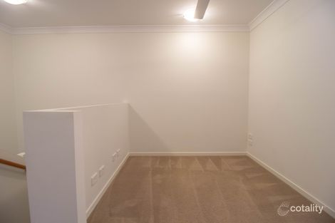 Property photo of 2/22 Yulia Street Coombabah QLD 4216