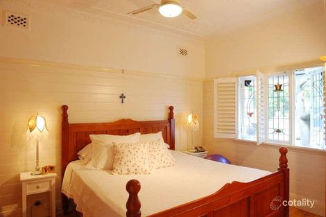 Property photo of 4 Ferdinand Street Birchgrove NSW 2041