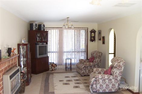 Property photo of 5 Keevil Drive Young NSW 2594